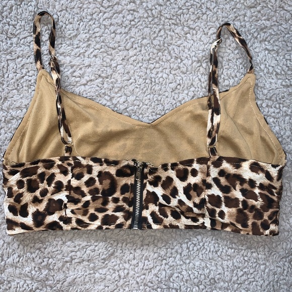 SOLD...Leopard Crop Top - Picture 2 of 3